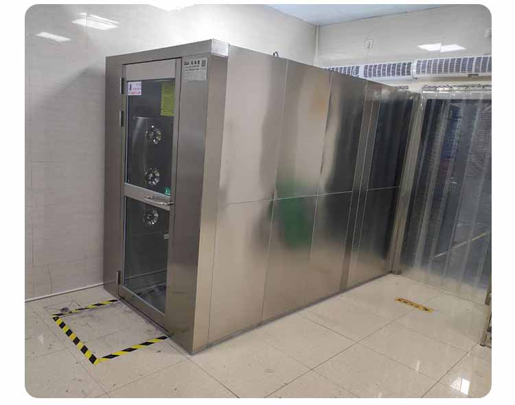 外冷板內(nèi)不銹鋼雙人雙吹風(fēng)淋室安裝6