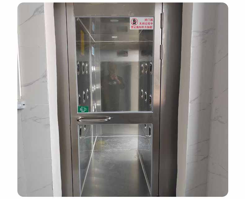 不銹鋼風(fēng)淋通道安裝3