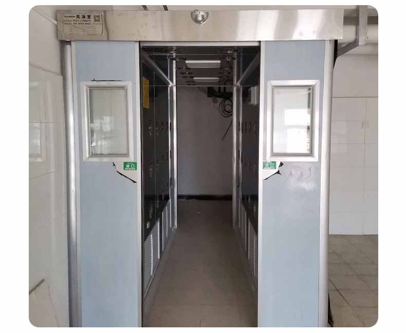 平移門風(fēng)淋室安裝3